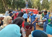 Musim Kemarau, Lanud Saleh Basarah Jajaran Kodau I, Peduli Warga Salurkan Air Bersih