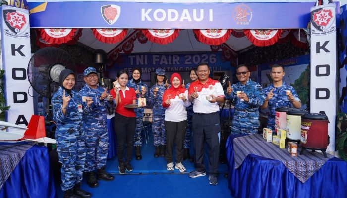 Pangkodau I Tinjau Stand Pameran, Kodau I Kembali Menarik Perhatian Masyarakat di TNI Fair 2026